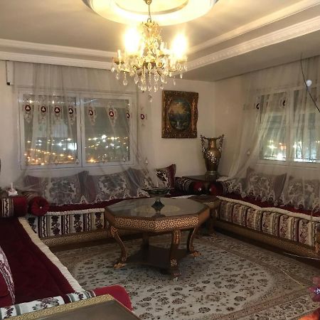 Appartement Familal A Trois Chambres En Face Marjane & Hotel Ahlen Tanger Ngoại thất bức ảnh